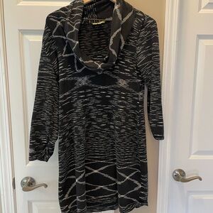 Lightweight sweater dress/tunic Giani Bini